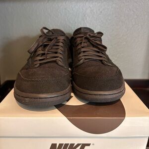 Travis Scott Jordan 1 Low Velvet Brown Size 10.5 Men (Pre-Owned) Excellent Cond